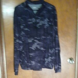 Avia Men's Dark Patterned Button Down Shirt